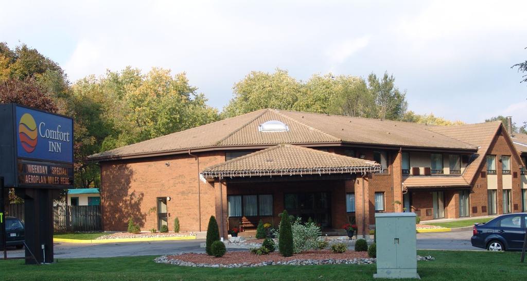 Comfort Inn East Scarborough تورونتو المظهر الخارجي الصورة