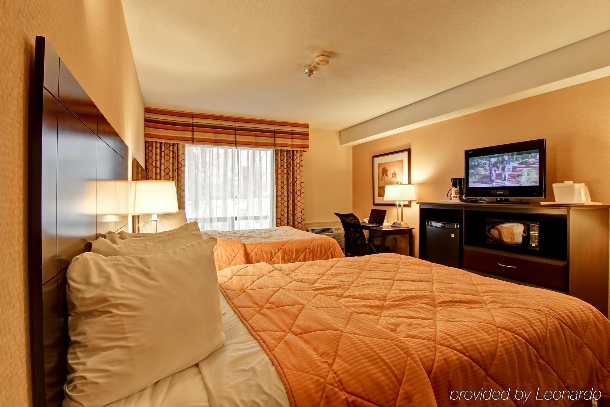 Comfort Inn East Scarborough تورونتو المظهر الخارجي الصورة