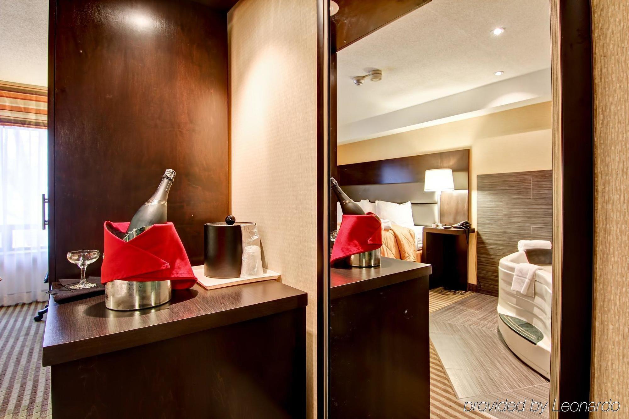 Comfort Inn East Scarborough تورونتو المظهر الخارجي الصورة