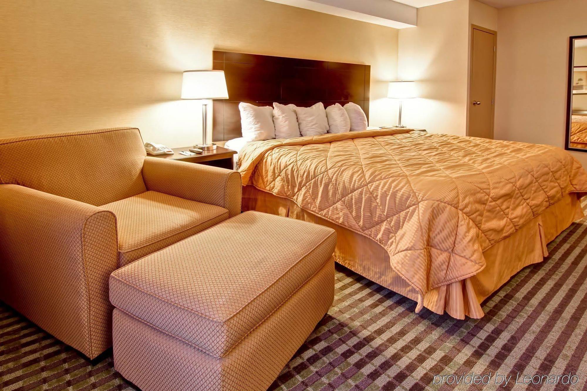 Comfort Inn East Scarborough تورونتو المظهر الخارجي الصورة