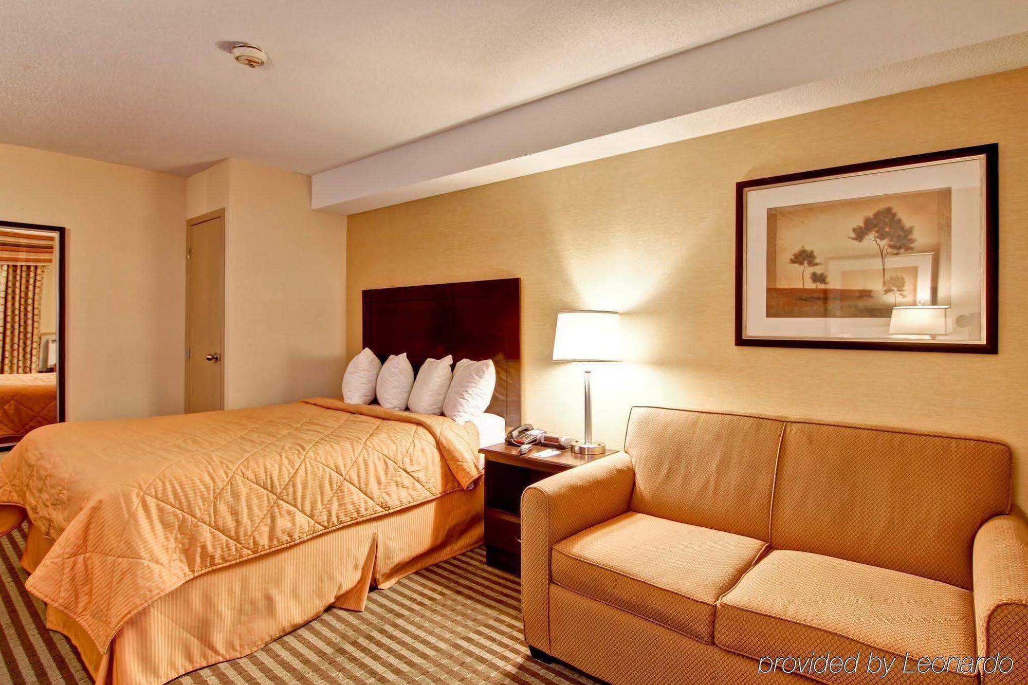 Comfort Inn East Scarborough تورونتو المظهر الخارجي الصورة