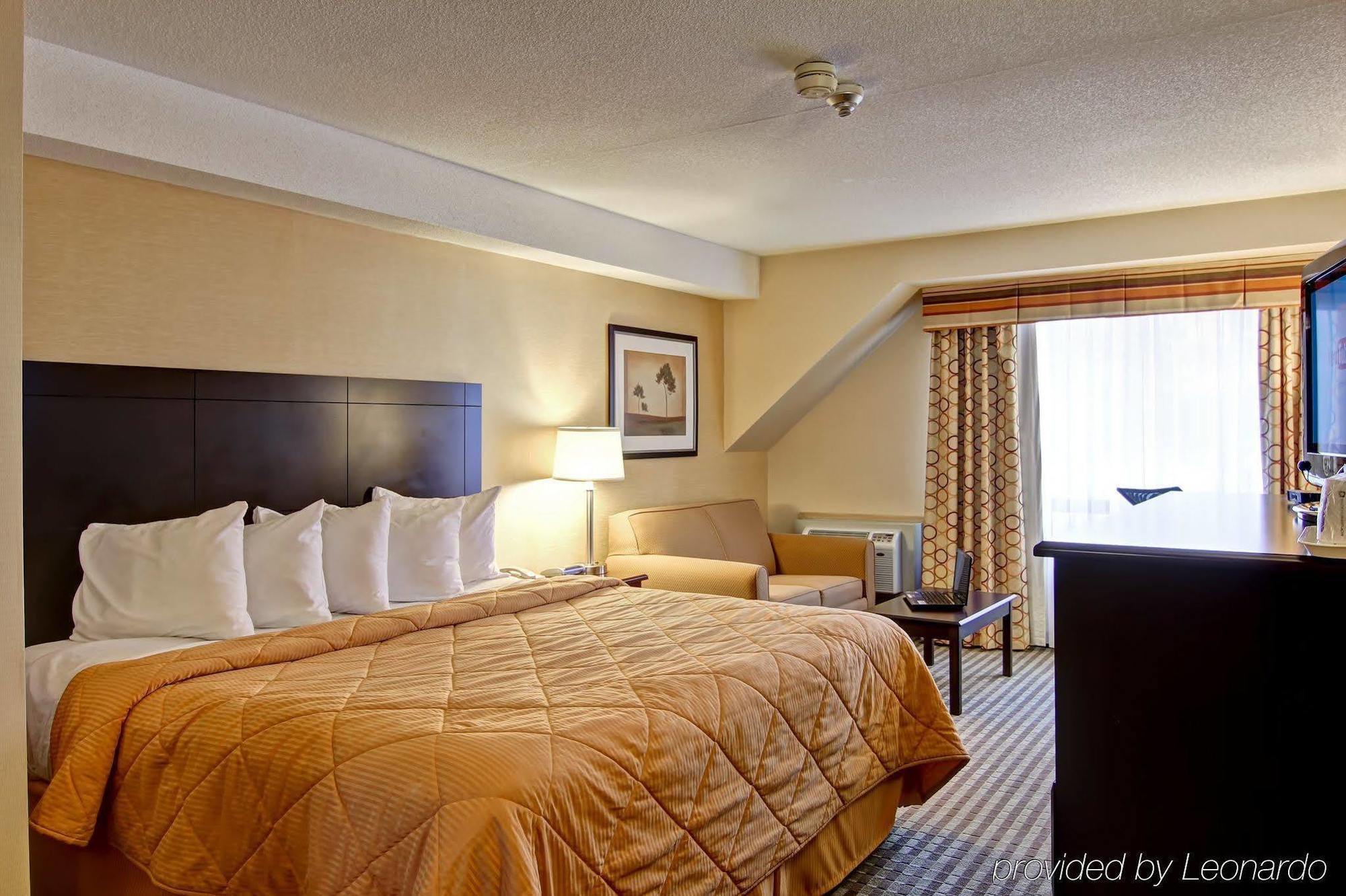 Comfort Inn East Scarborough تورونتو المظهر الخارجي الصورة